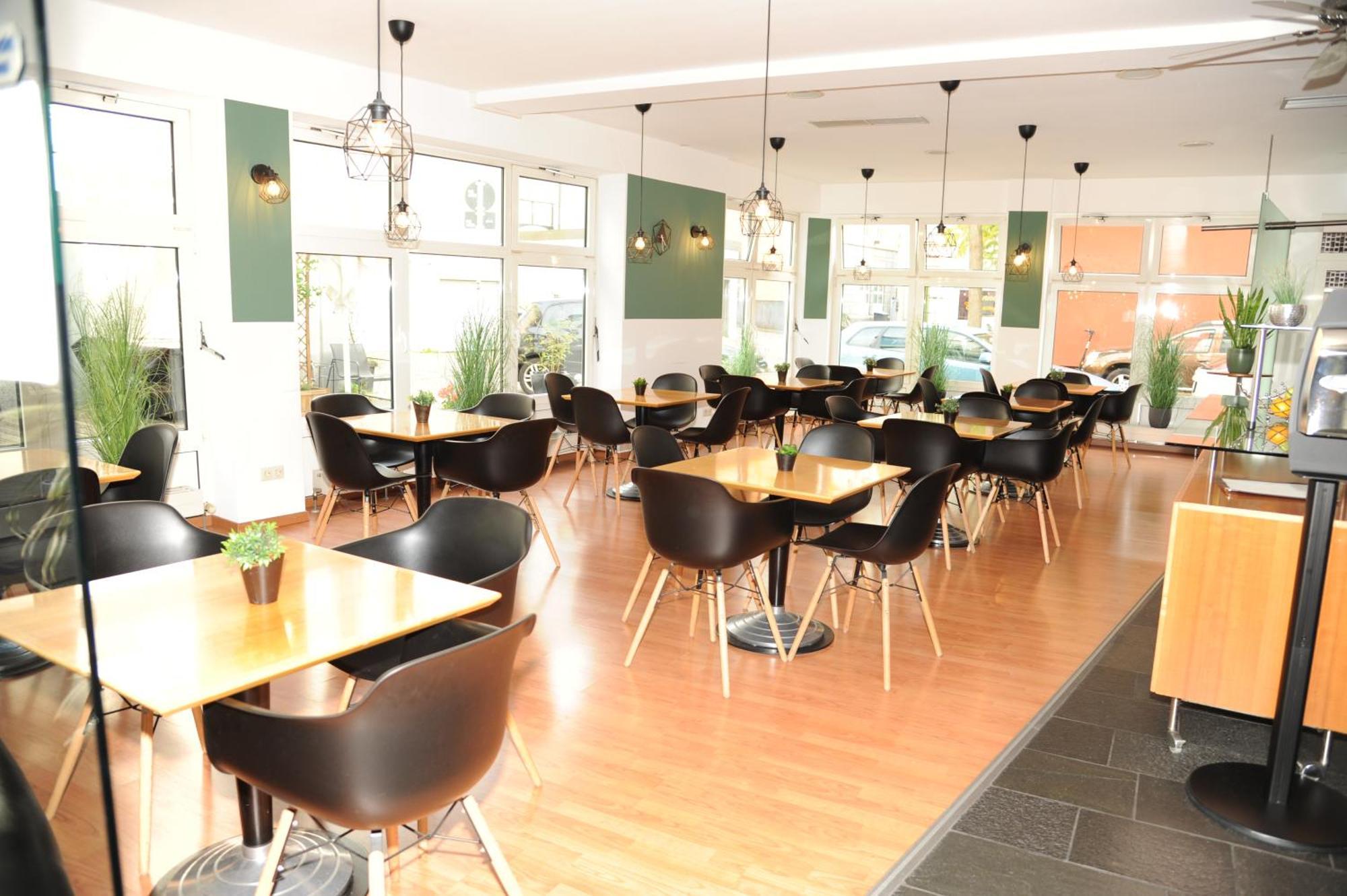 hogh Hotel Heilbronn Buitenkant foto