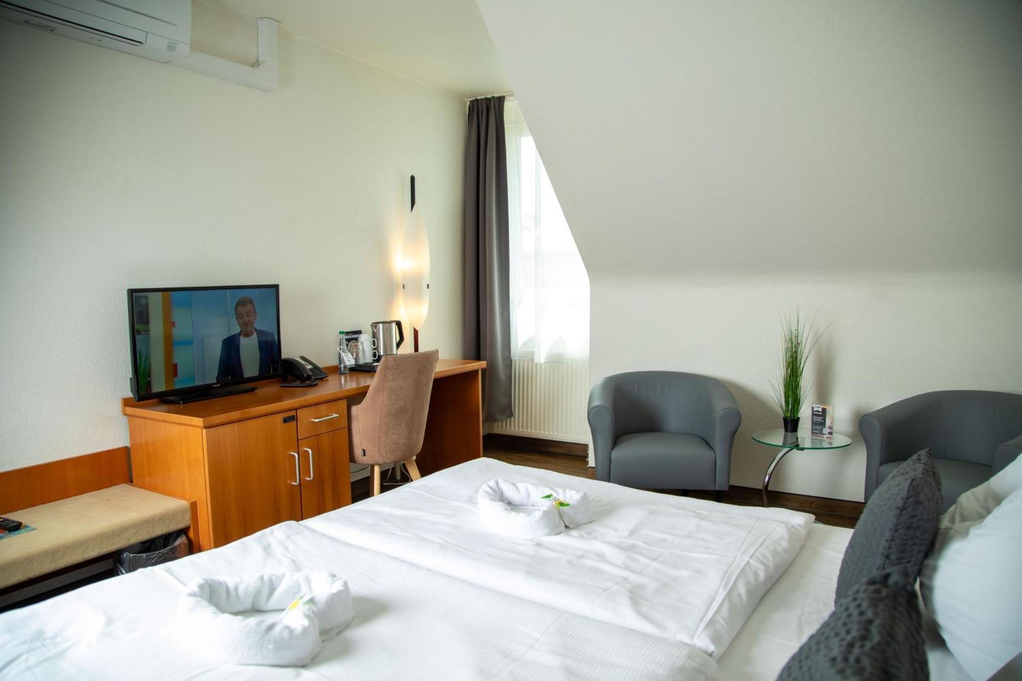 hogh Hotel Heilbronn Buitenkant foto